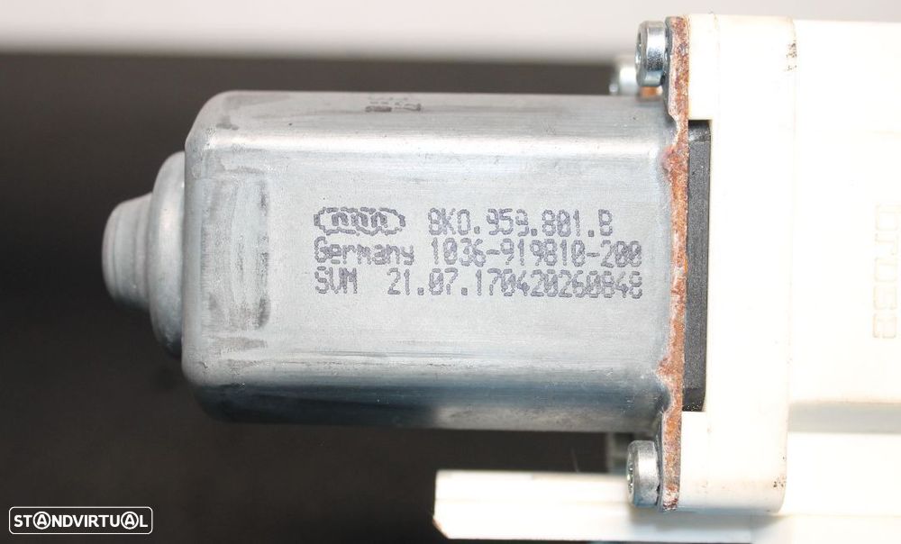 MOTOR ELEVATÓRIO DIANTEIRO DO VIDRO ESQUERDO AUDI A6 - 4