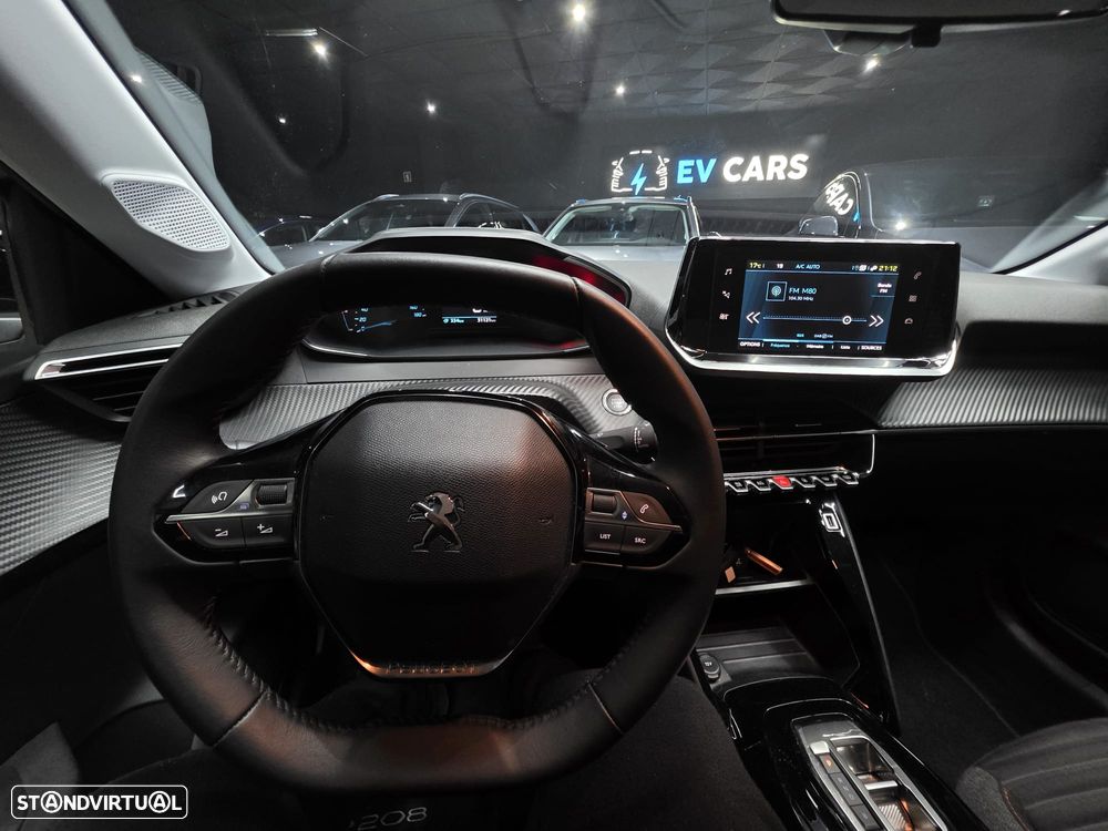 Peugeot e-208 Active Pack - 38
