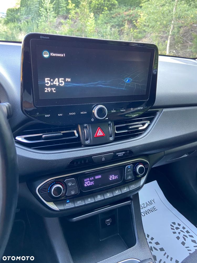 Hyundai i30 - 24