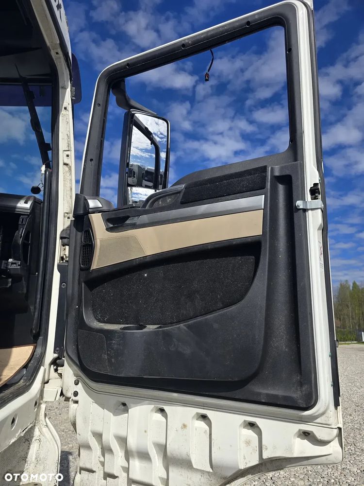 MAN TGX - 9