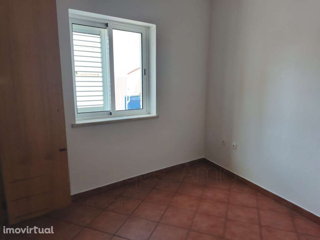 Excelente T1+1 disponível para arrendamento anual. - Grande imagem: 3/15