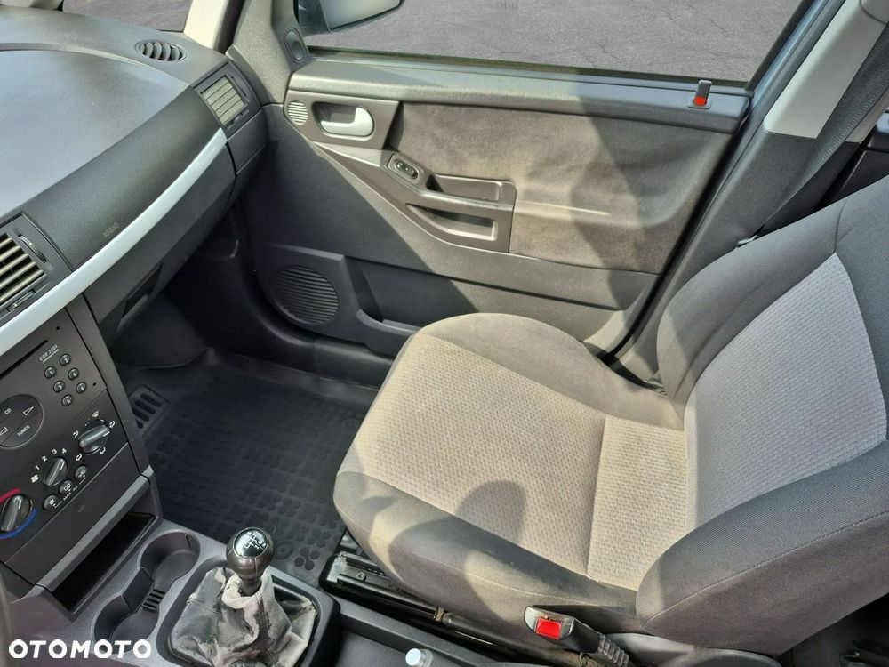 Opel Meriva - 10