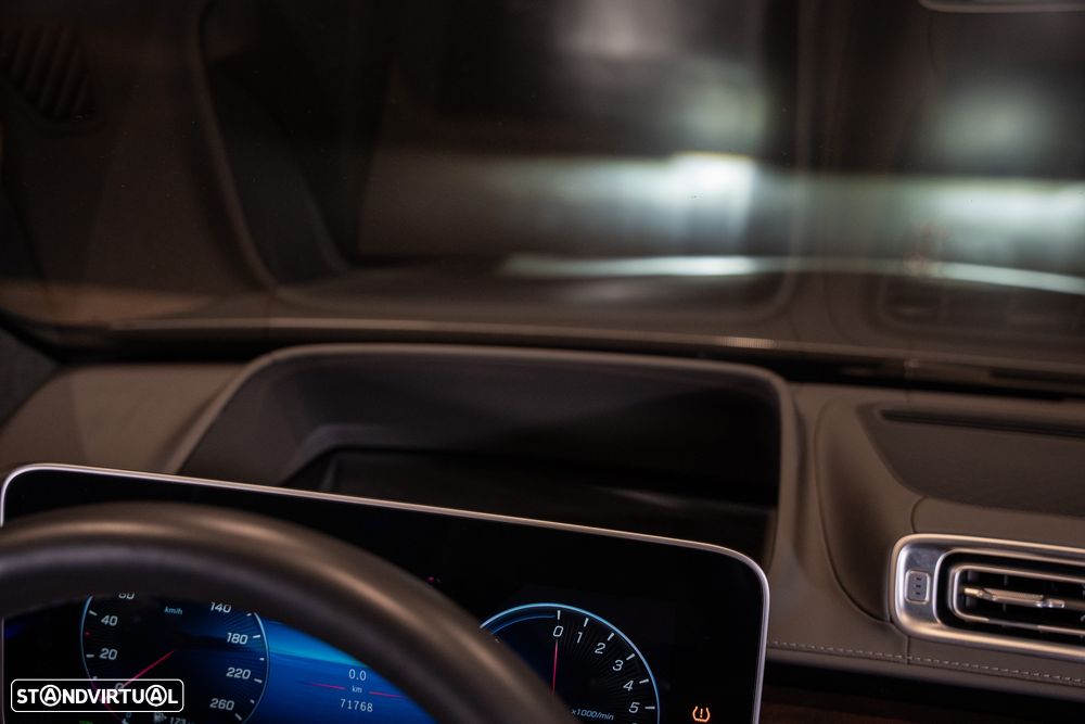 Mercedes-Benz S 580 e Longo - 27