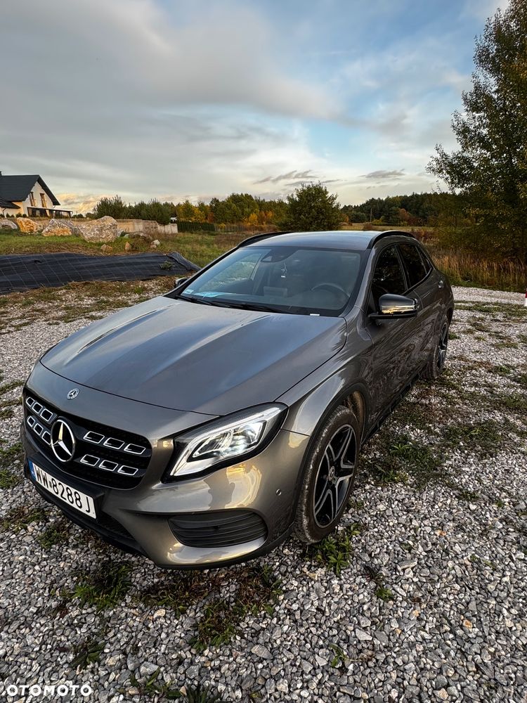 Mercedes-Benz GLA 200 7G-DCT AMG Line - 1