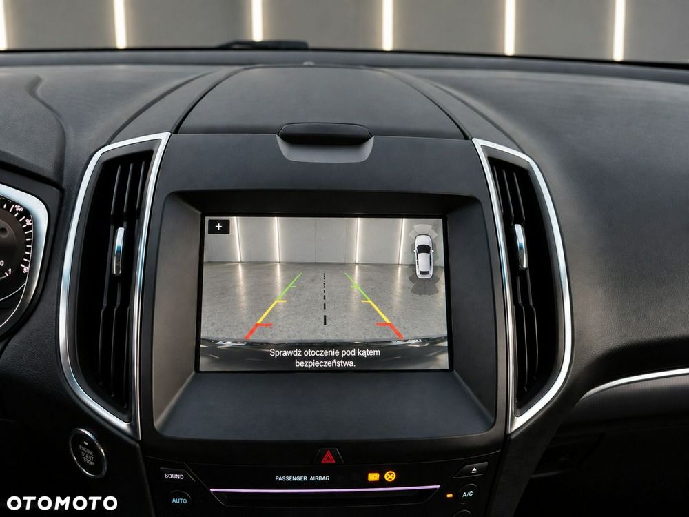 Ford Edge - 16