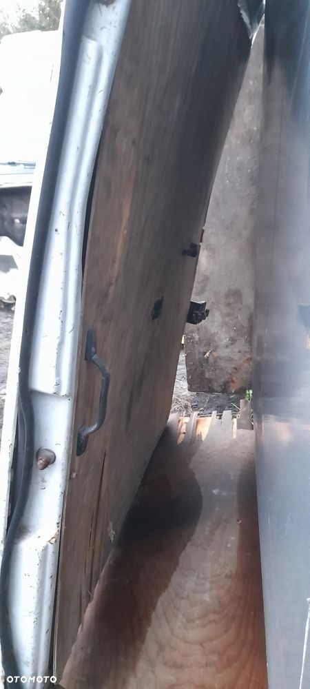 MERCEDES T1 KACZKA  DRZWI BOCZNE PRZESUWNE - 3