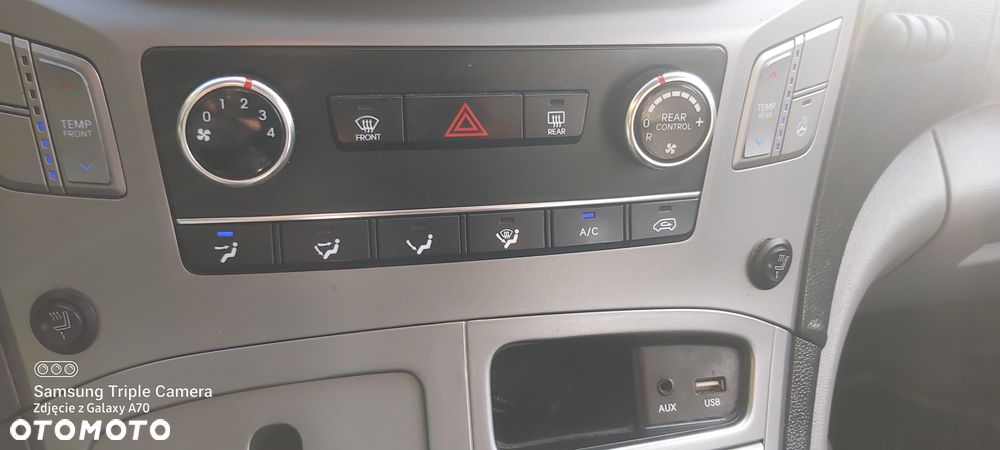 Hyundai H-1 Starex - 14