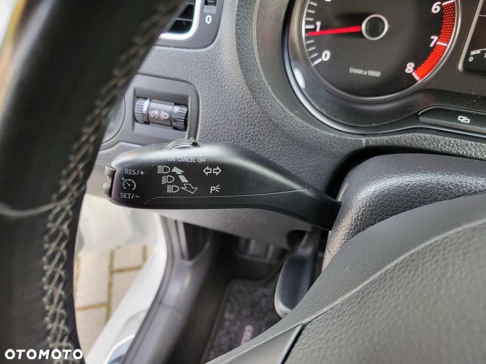 Volkswagen Polo 1.2 Style - 22