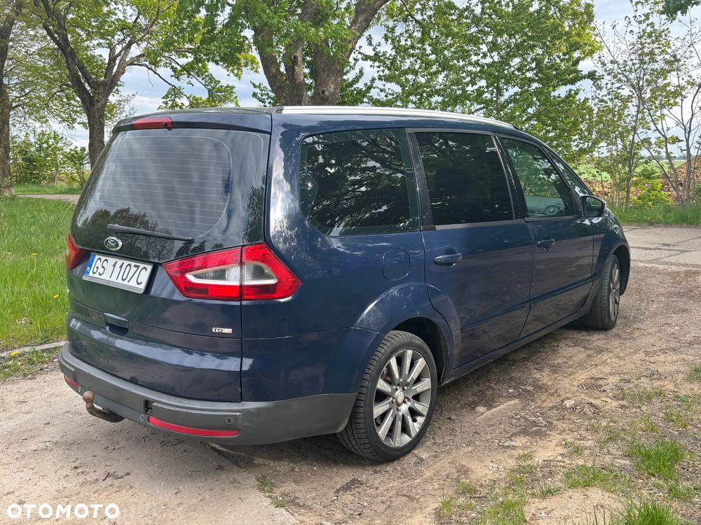 Ford Galaxy - 2