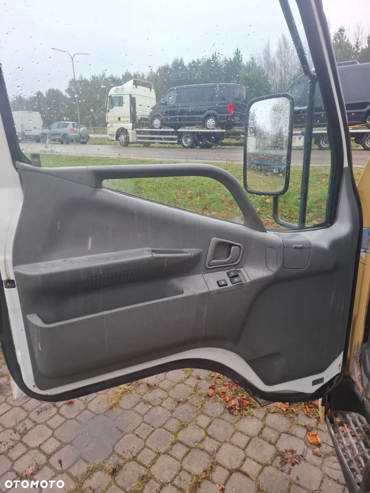 Mitsubishi Canter - 11