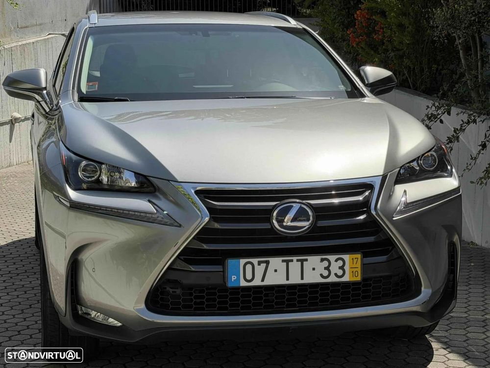 Lexus NX 300h Executive+ - 3
