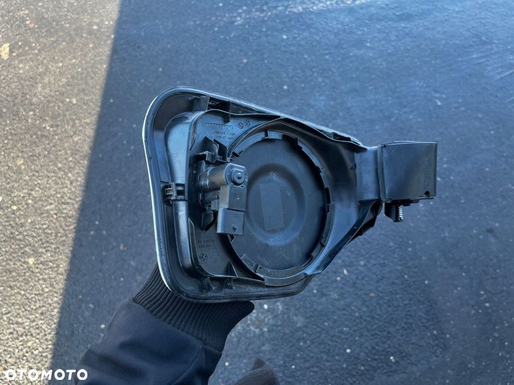 klapka ładowarki bmw f45 f46 hybryda plug in - 2