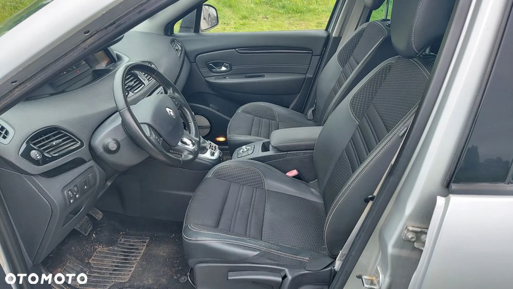 Renault Scenic - 11