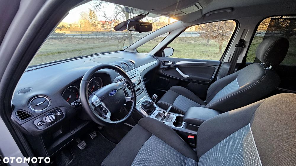 Ford S-Max 2.0 Viva Titanium - 28