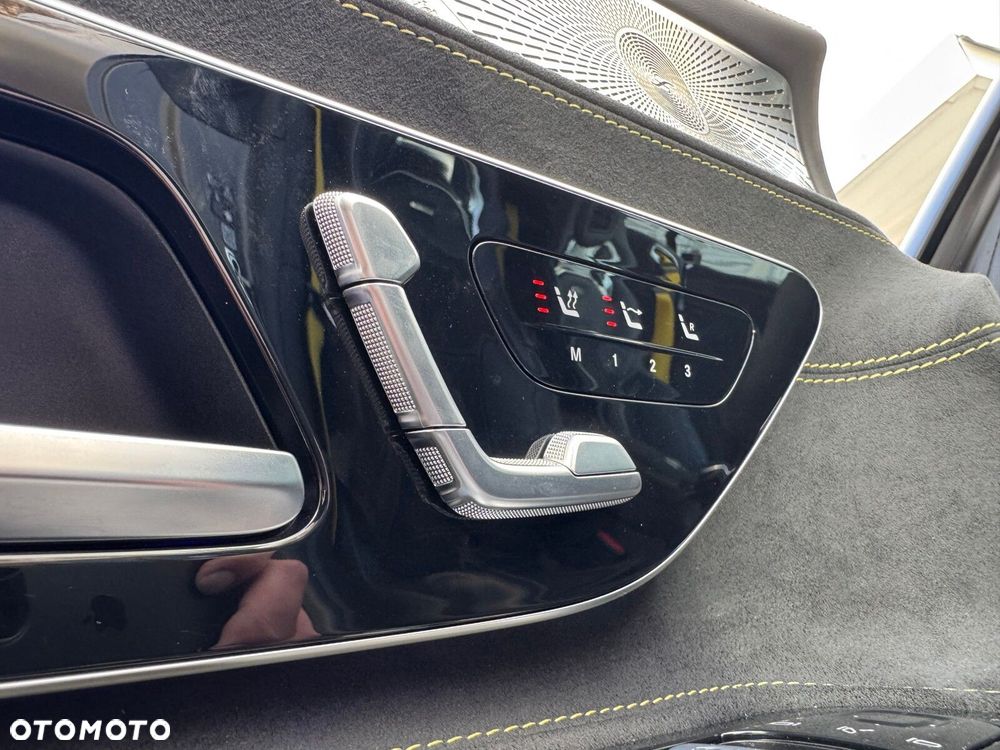 Mercedes-Benz SL AMG 63 4-Matic+ - 15