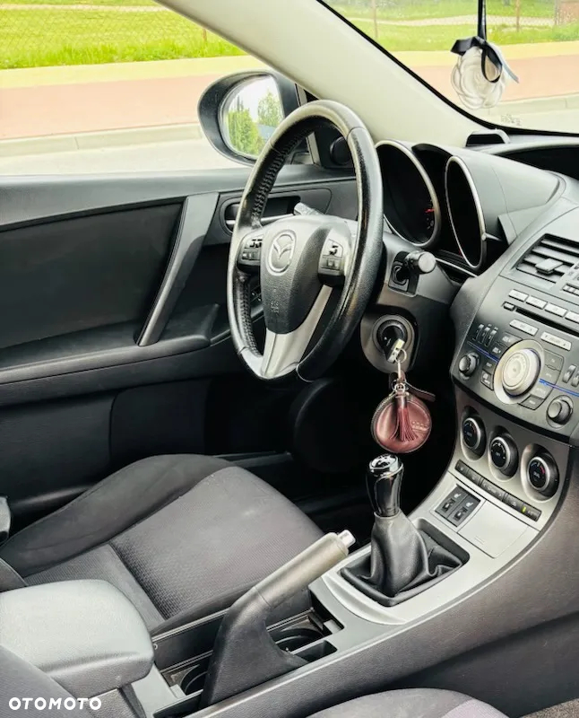 Mazda 3 - 10