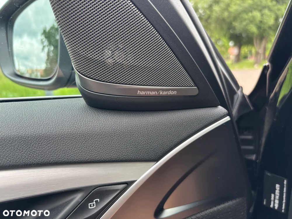 BMW Seria 5 530i xDrive Luxury Line sport - 21