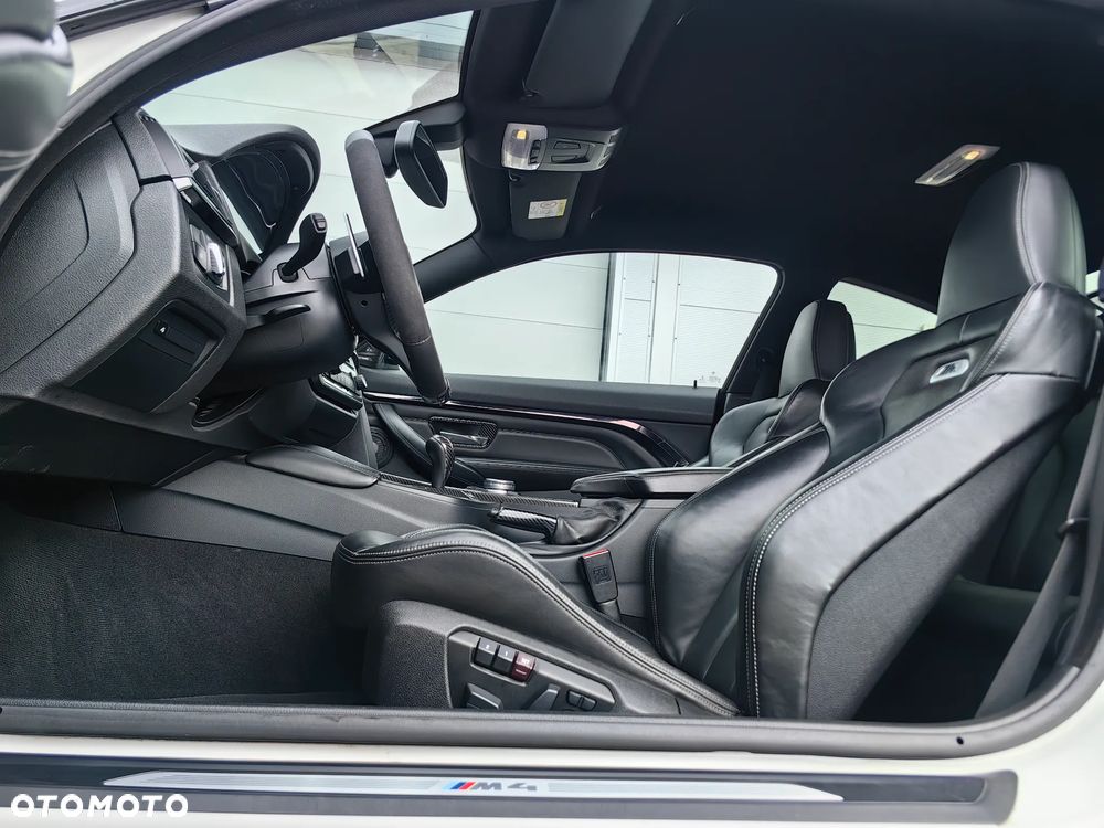 BMW M4 Coupe DKG - 15