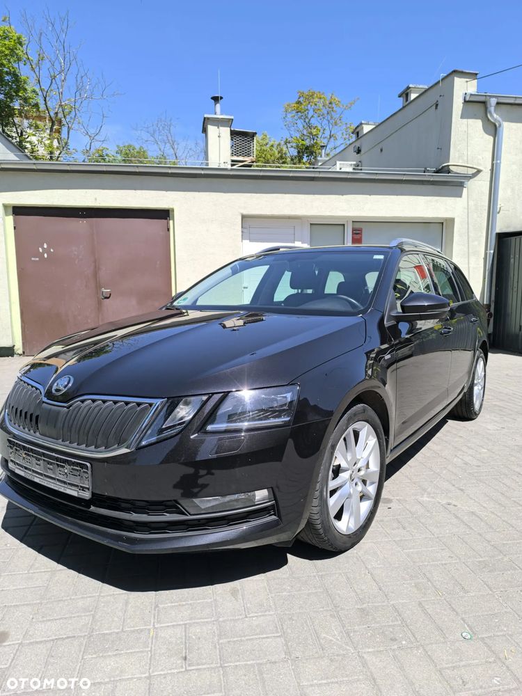 Skoda Octavia 1.6 TDI DSG Clever - 3