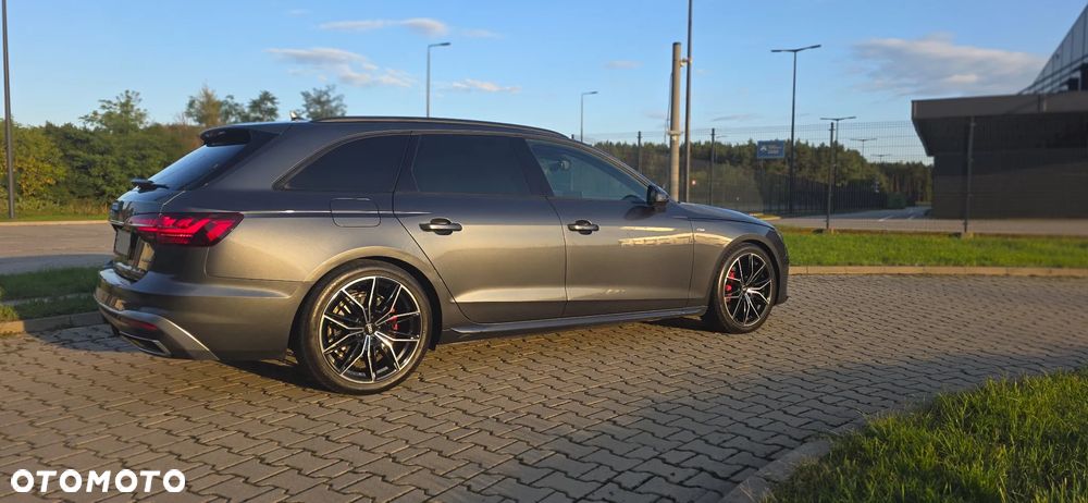 Audi A4 Avant 40 TDI Quattro S Line S tronic - 12