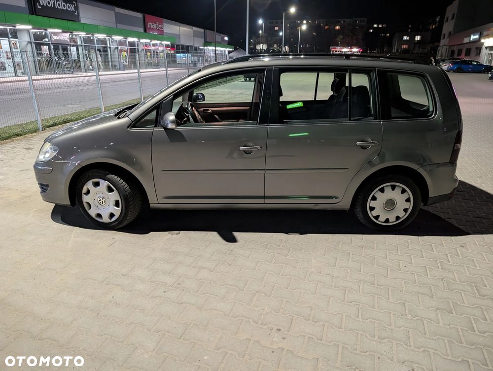 Volkswagen Touran 1.9 TDI Trendline - 4