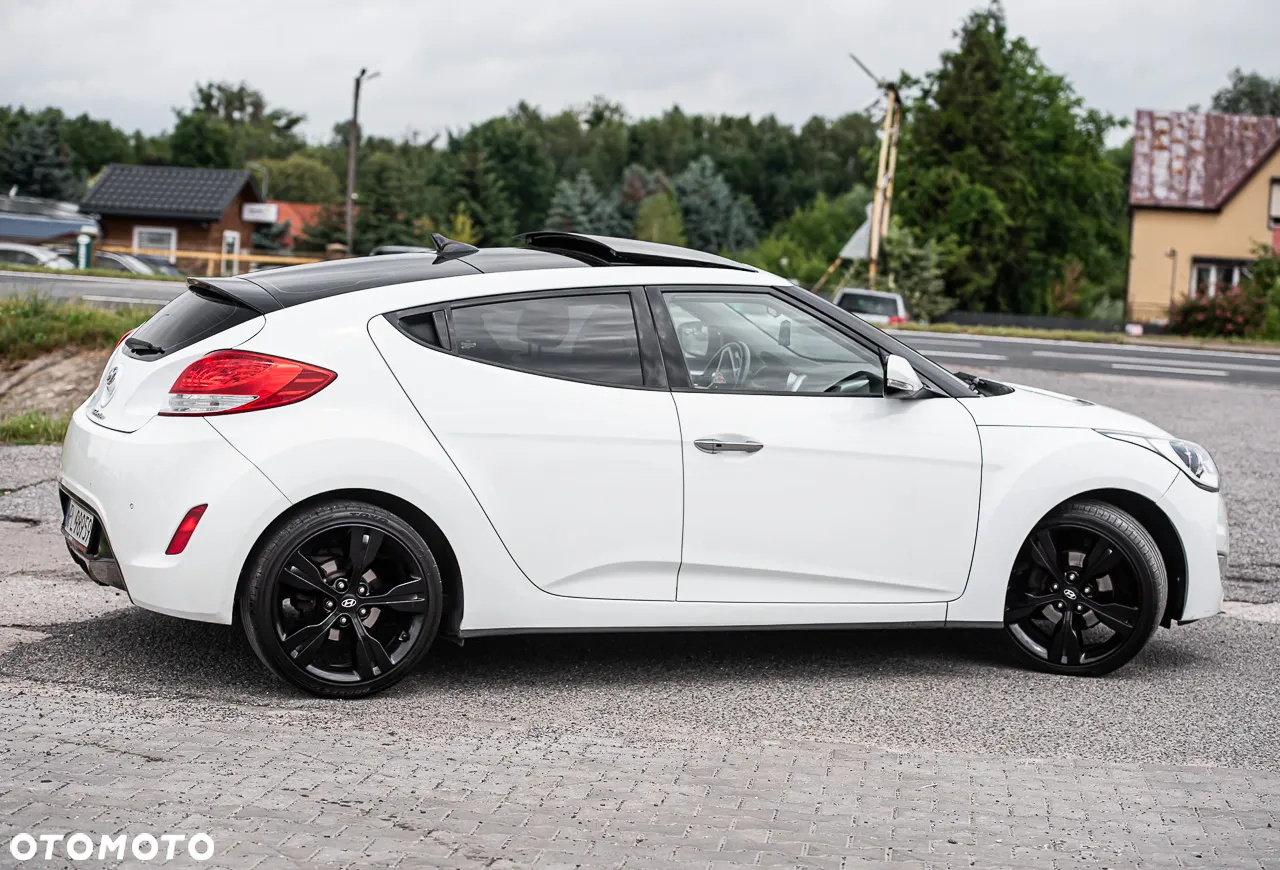 Hyundai Veloster 1.6 GDI Premium - 14