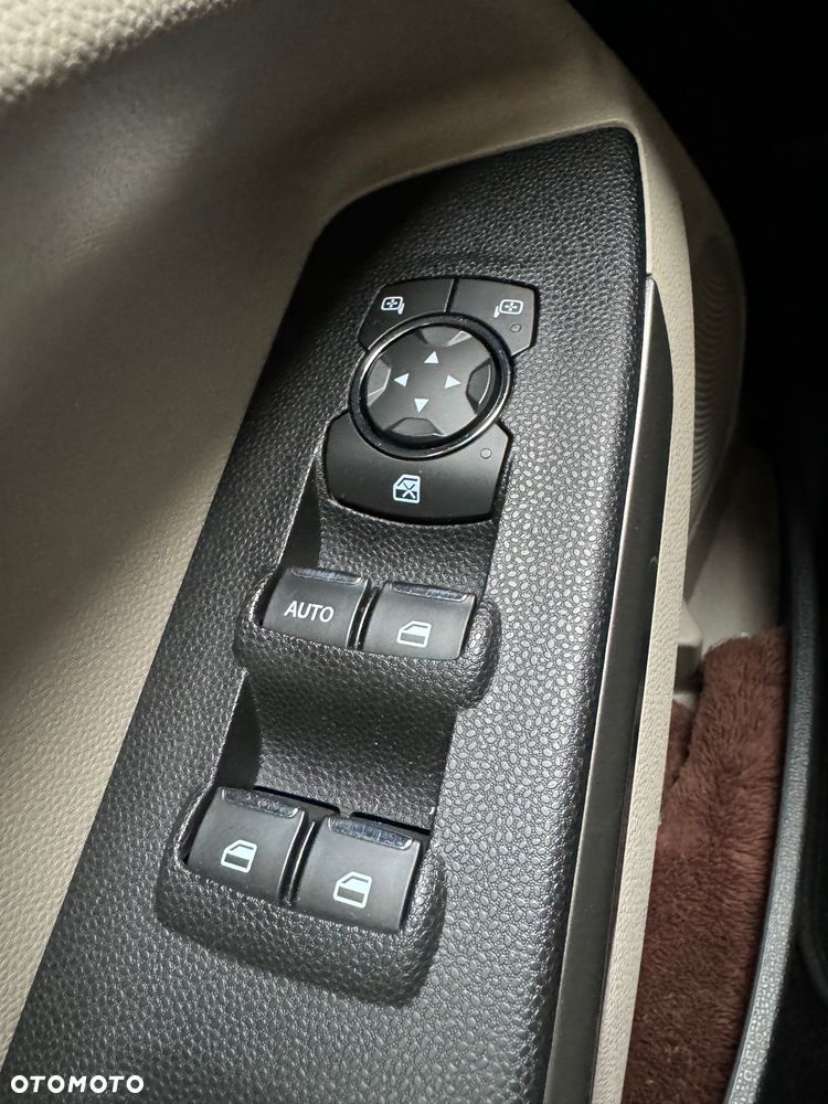 Ford EcoSport 1.0 EcoBoost TITANIUM - 12