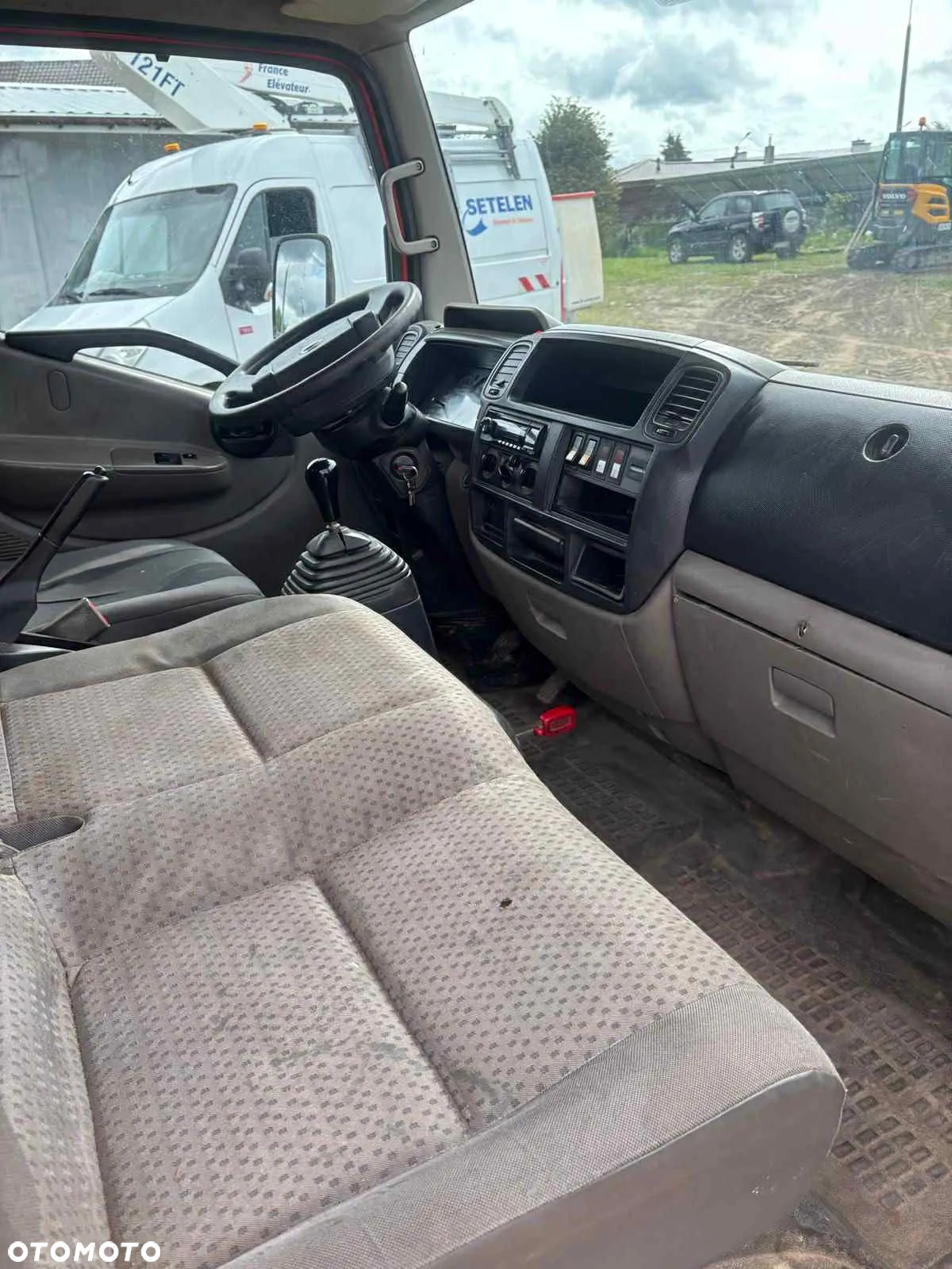Nissan CABSTAR - 8