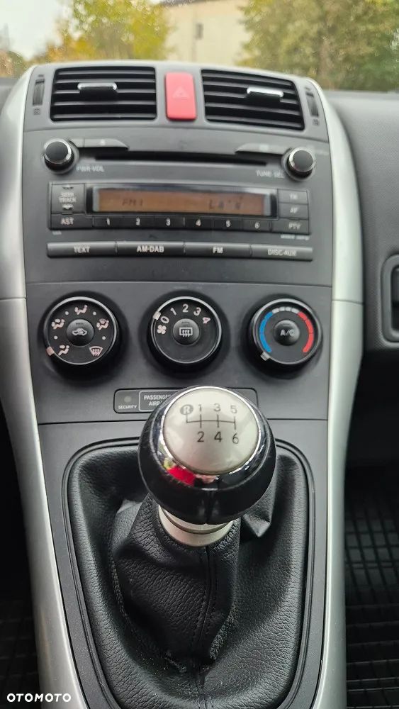 Toyota Auris 1.33 VVT-i Life - 8