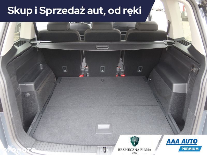 Volkswagen Touran - 16