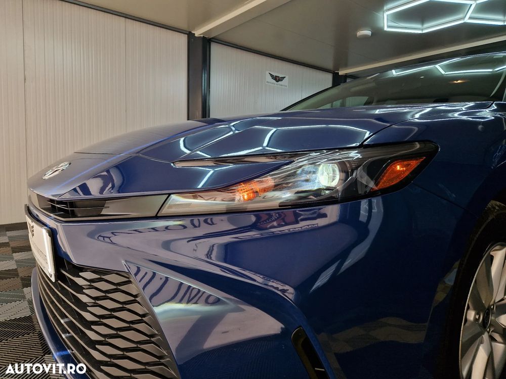 Toyota Camry 2.5 Hybrid Dynamic - 28