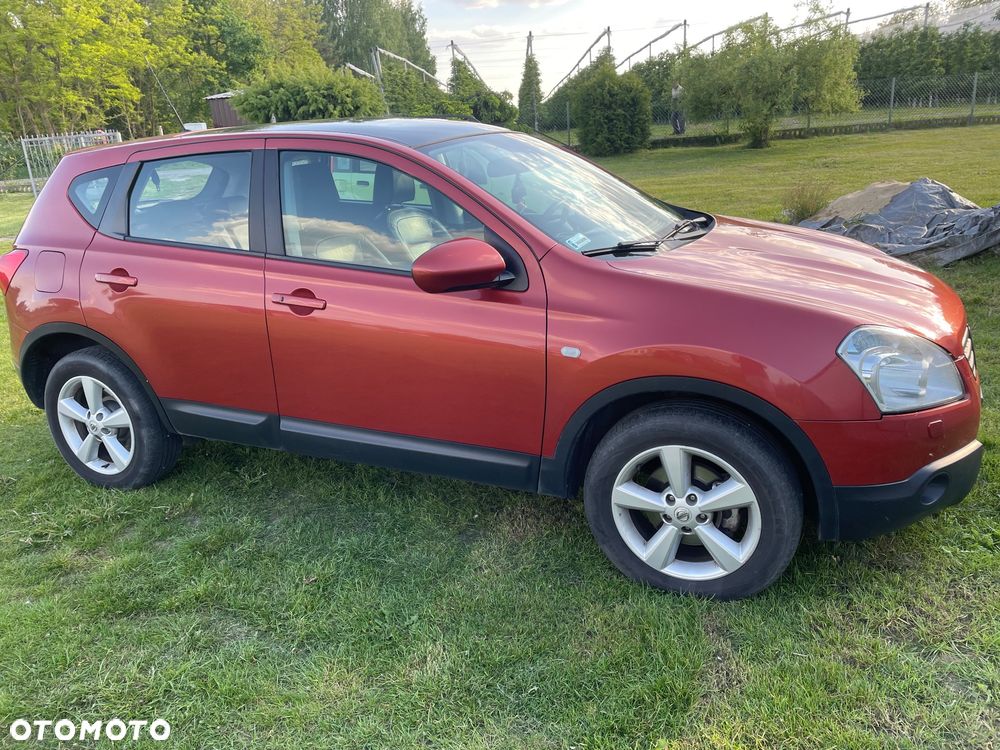 Nissan Qashqai 2.0 dCi 4x4 Tekna Premium - 2