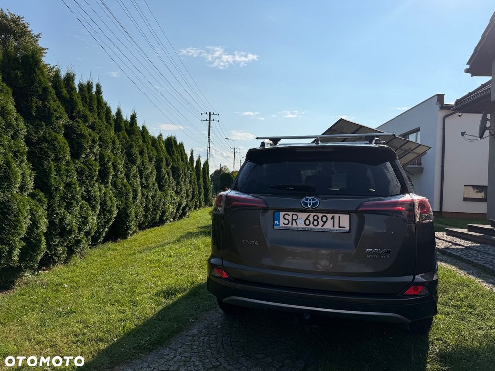 Toyota RAV4 - 4