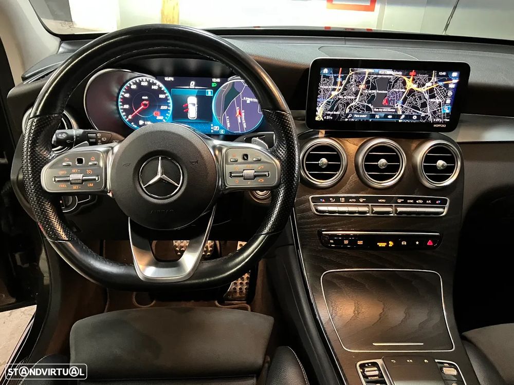 Mercedes-Benz GLC 300 d 4Matic - 36