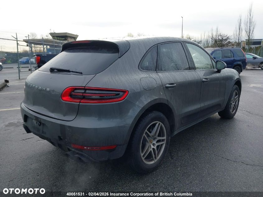 Porsche Macan - 4