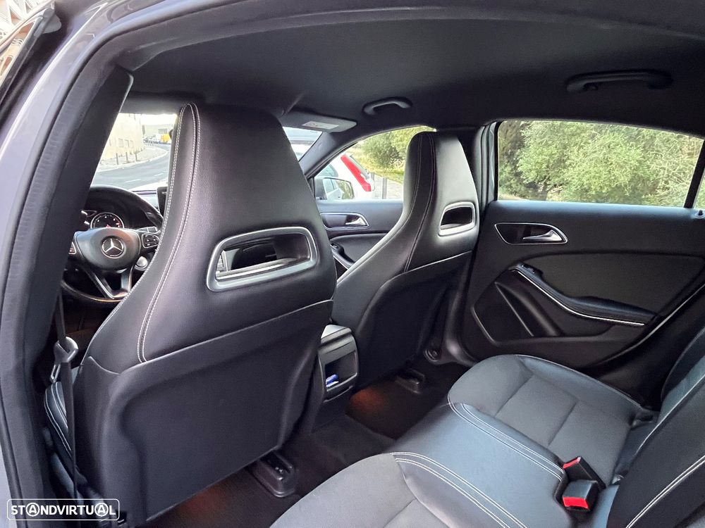 Mercedes-Benz A 180 d AMG Line Aut. - 21