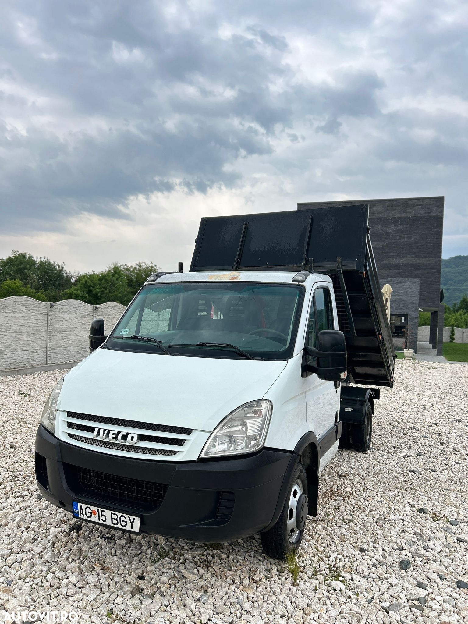 Iveco Massif - 1