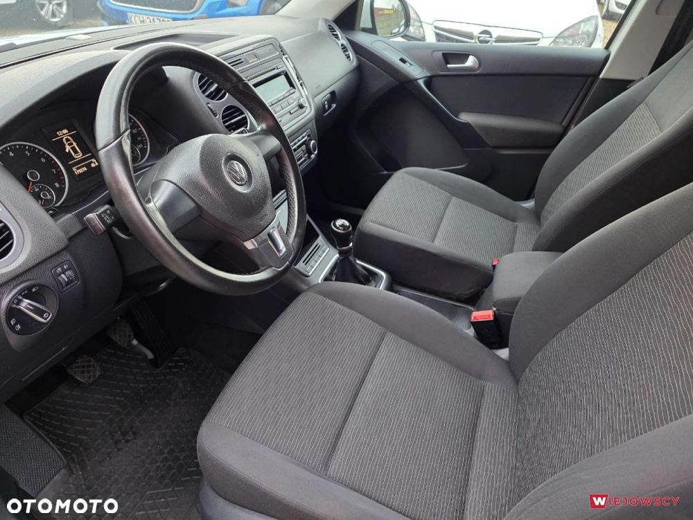 Volkswagen Tiguan - 14