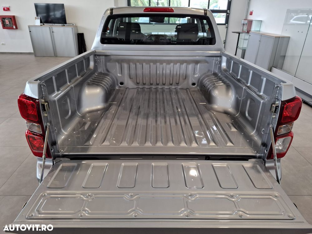 Isuzu D-Max 2.2 DSL 4x4 Double Cab 8AT Executive - 12