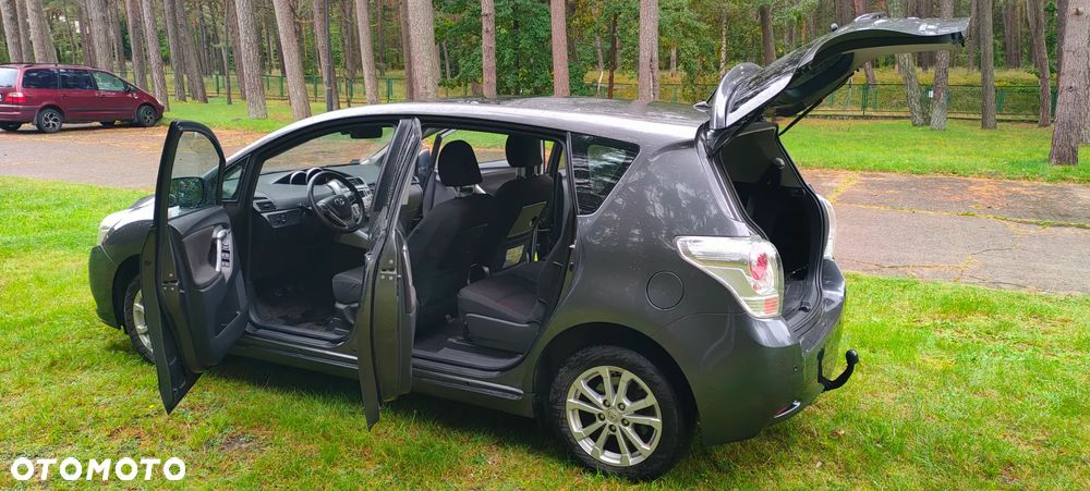 Toyota Verso 1.8 2010 7os - 8