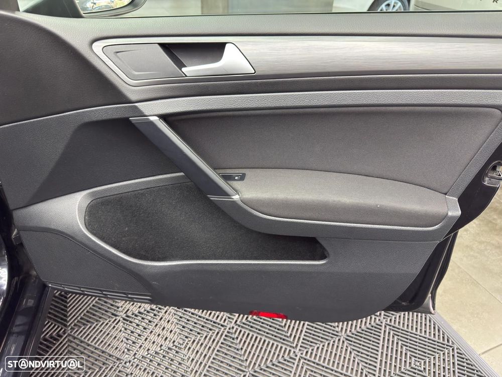 VW e-Golf AC/DC - 35