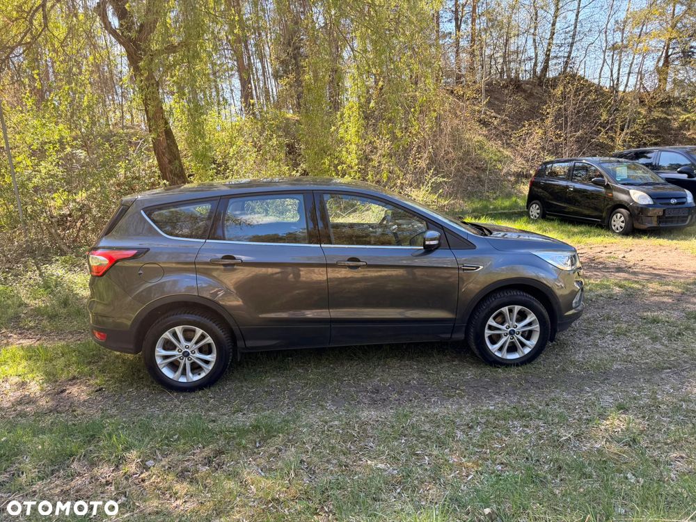 Ford Kuga - 5