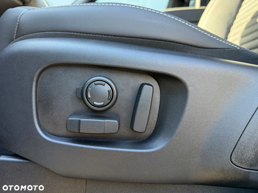 Land Rover Discovery D350 Dynamic HSE - 14