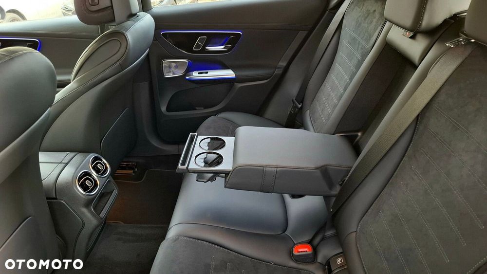 Mercedes-Benz GLC - 18