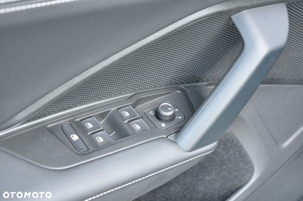 Volkswagen Tiguan - 11