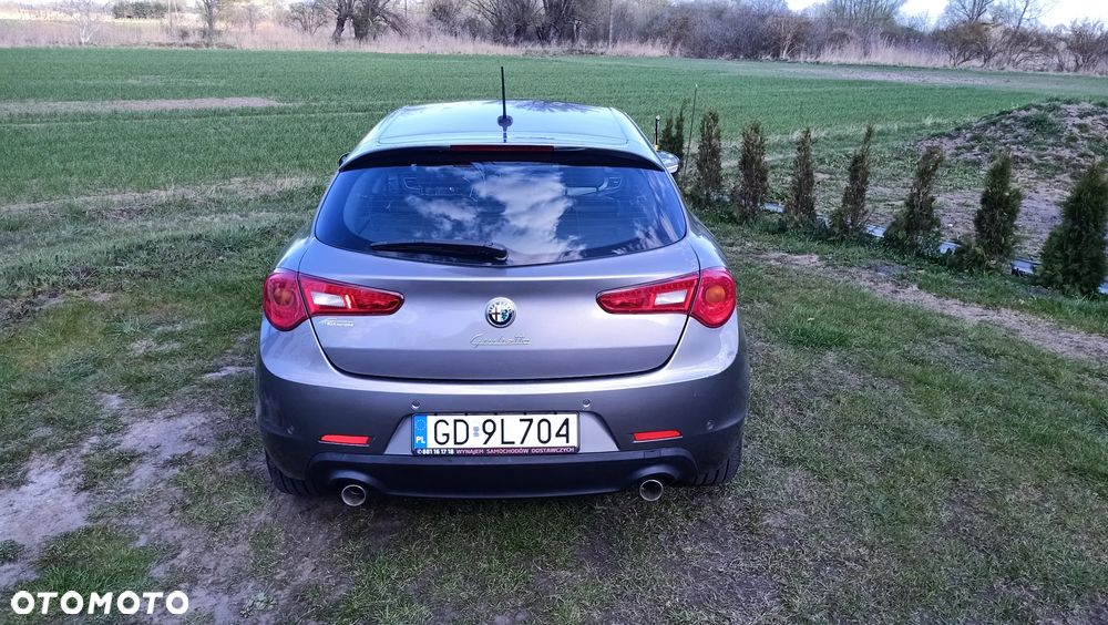 Alfa Romeo Giulietta 2.0 JTDM Exclusive TCT EU6 - 4