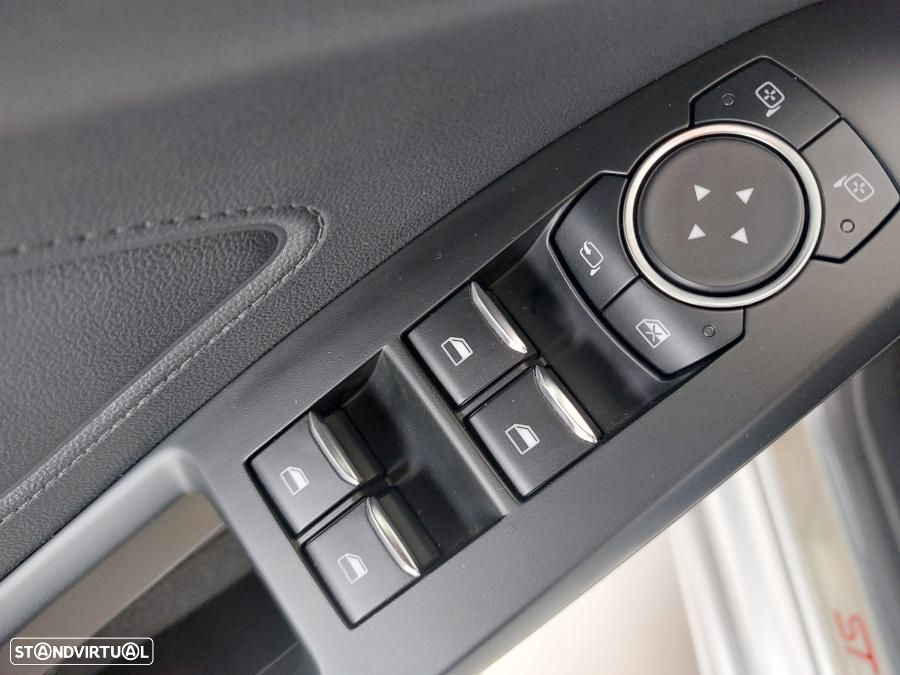 Ford Focus SW 1.0 EcoBoost ST-Line - 17