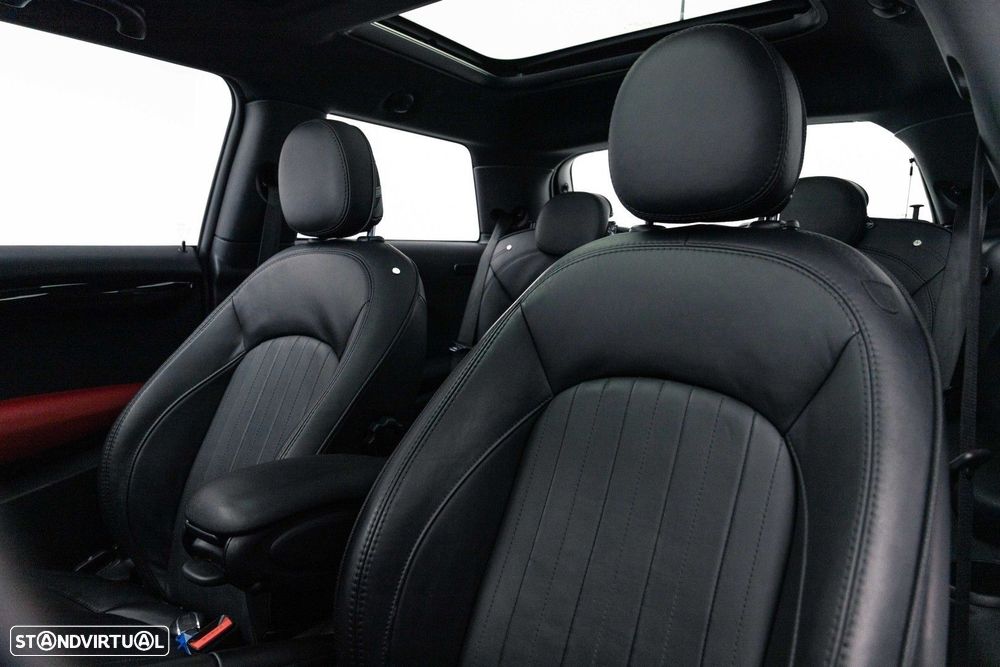MINI 3 Portas John Cooper Works - 11