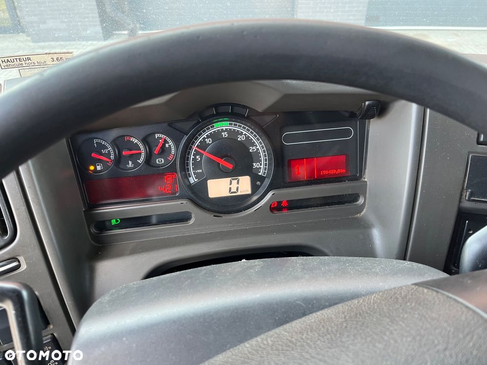 Renault Premium - 17