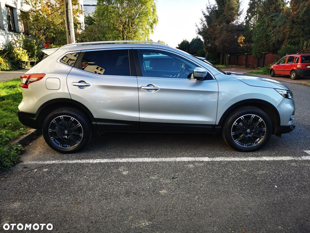 Nissan Qashqai 1.3 DIG-T N-CONNECTA - 6